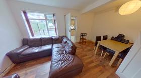 3 bedroom student house in Hyde Park, Leeds