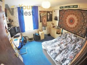 5 bedroom student house in Hyde Park, Leeds