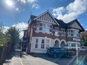2 bedroom student apartment in The Polygon, Southampton