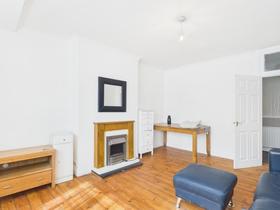 2 bedroom student apartment in Mill Hill, London