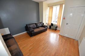 6 bedroom student house in Hyde Park, Leeds