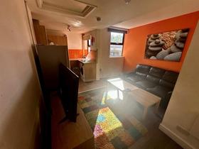 2 bedroom student apartment in Broomhall, Sheffield