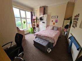 7 bedroom student house in Hyde Park, Leeds