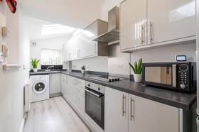 4 bedroom student house in Highfield, Sheffield