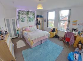 6 bedroom student house in Hyde Park, Leeds