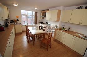 5 bedroom student apartment in City Centre, Leeds