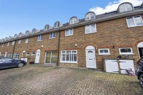 1 bedroom student apartment in Bow, London