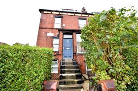 5 bedroom student house in Hyde Park, Leeds