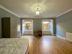 3 bedroom student apartment in West End, Glasgow