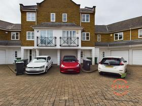 4 bedroom student house in Camden, London