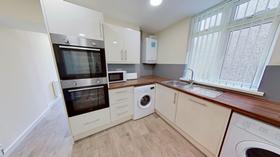 6 bedroom student house in Treforest, Pontypridd