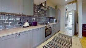 4 bedroom student house in Treforest, Pontypridd
