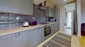 4 bedroom student house in Treforest, Pontypridd