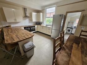 7 bedroom student house in Woodhouse, Leeds