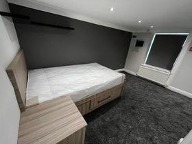4 bedroom student house in Headingley, Leeds