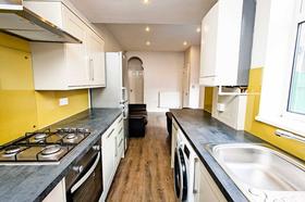 5 bedroom student house in City Centre, Loughborough