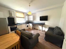3 bedroom student apartment in Headingley, Leeds