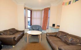 4 bedroom student house in Hyde Park, Leeds