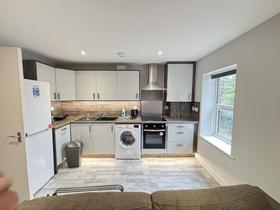 2 bedroom student house in Hyde Park, Leeds