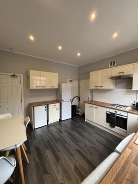 4 bedroom student house in Burley, Leeds