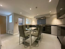 7 bedroom student house in Headingley, Leeds