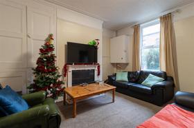 5 bedroom student house in Woodhouse, Leeds