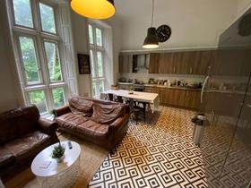 5 bedroom student house in Hyde Park, Leeds