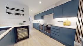 8 bedroom student house in Cathays, Cardiff
