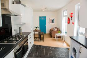 6 bedroom student house in Brynmill, Swansea