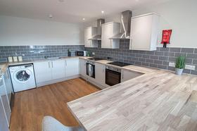 8 bedroom student apartment in City Centre, Nottingham