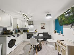 2 bedroom student house in Widcombe, Bath