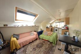 1 bedroom student house in Hyde Park, Leeds