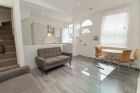 3 bedroom student house in Burley, Leeds