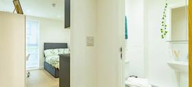 1 bedroom student apartment in Newcastle-under-Lyme, Stoke-on-Trent