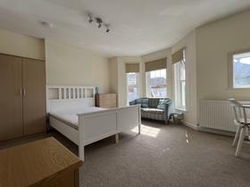 4 bedroom student house in Charminster, Bournemouth