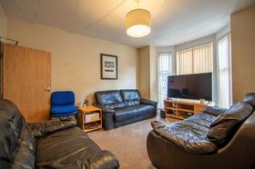 7 bedroom student house in Hyde Park, Leeds