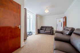 7 bedroom student house in Uplands, Swansea