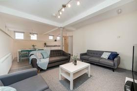 6 bedroom student house in City Centre, Sheffield