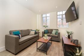 6 bedroom student apartment in City Centre, Sheffield