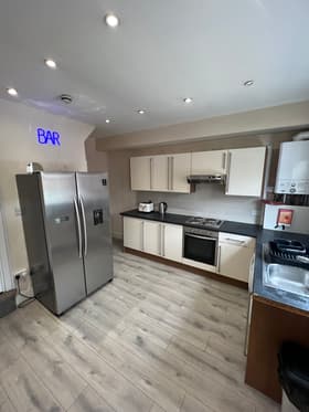 6 bedroom student house in Headingley, Leeds