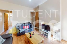 4 bedroom student house in Westcotes, Leicester