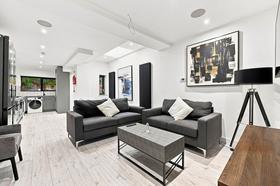 6 bedroom student house in Brynmill, Swansea