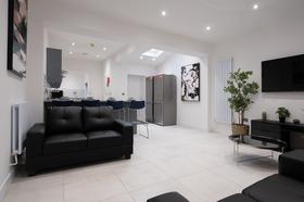 6 bedroom student house in High Street, Lincoln