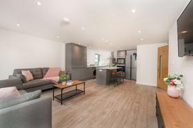 6 bedroom student apartment in City Centre, Sheffield