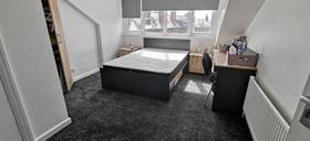 5 bedroom student house in Hyde Park, Leeds