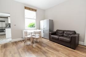 4 bedroom student house in Woodhouse, Leeds