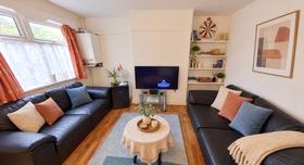 3 bedroom student house in Hyde Park, Leeds