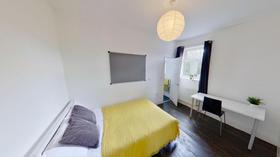 4 bedroom student house in The Meadows, Nottingham