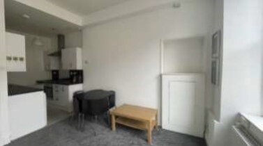 1 bedroom student apartment in Polwarth, Edinburgh