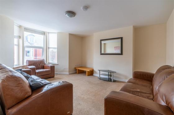 6 bedroom student apartment in Jesmond, Newcastle